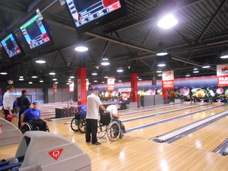 В Новосибирске прошел необычный турнир по боулингу